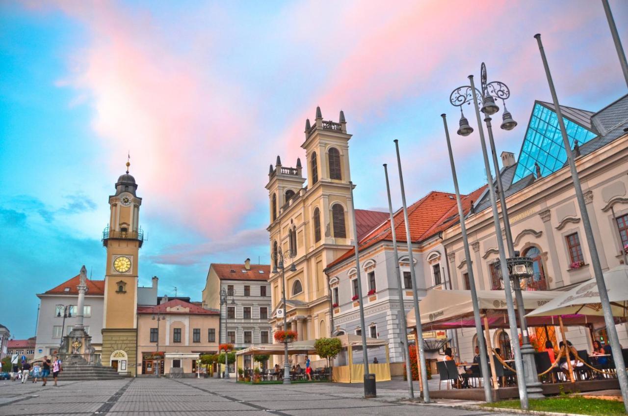 Apartman Central, Self Check In 24 H, Free Parking Banska Bystrica Exterior photo